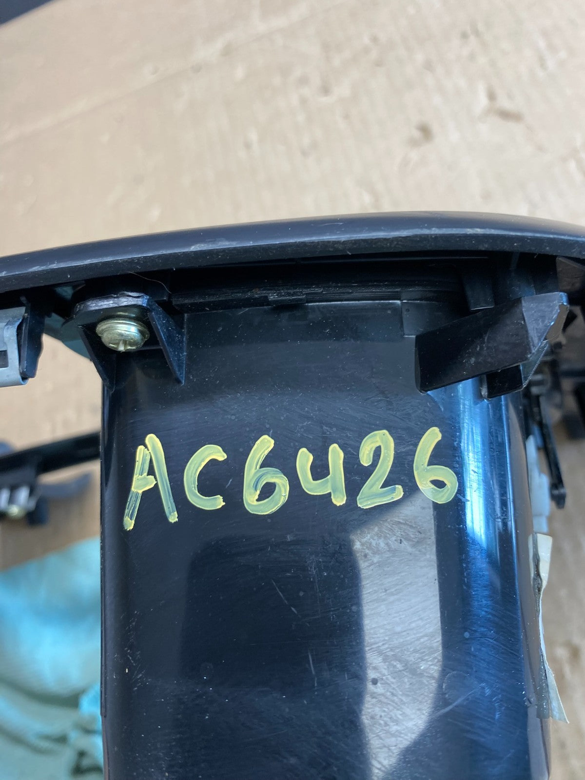 2006-2012 Hyundai Entourage Center Console Gear Shifter Bezel Astray AC6426 DG6