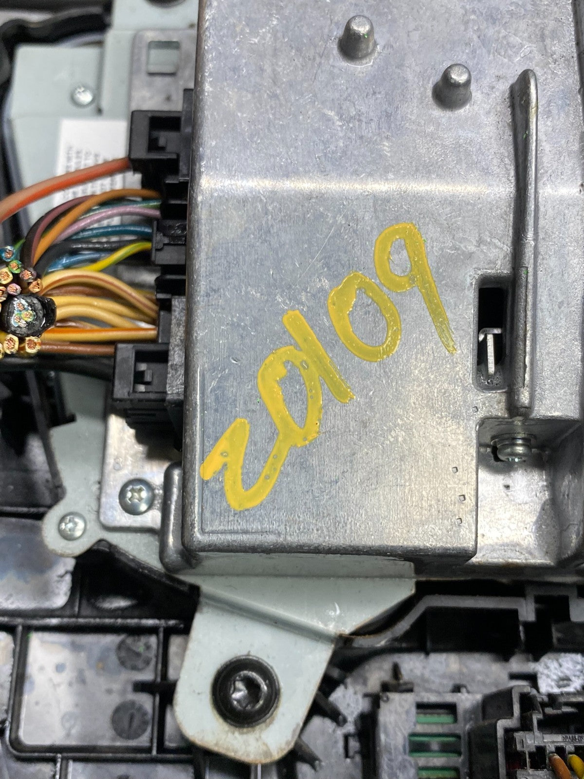 2016 to 2019 Ford Transit Radio Audio Control Bezel Air Vent Z0109 DG8
