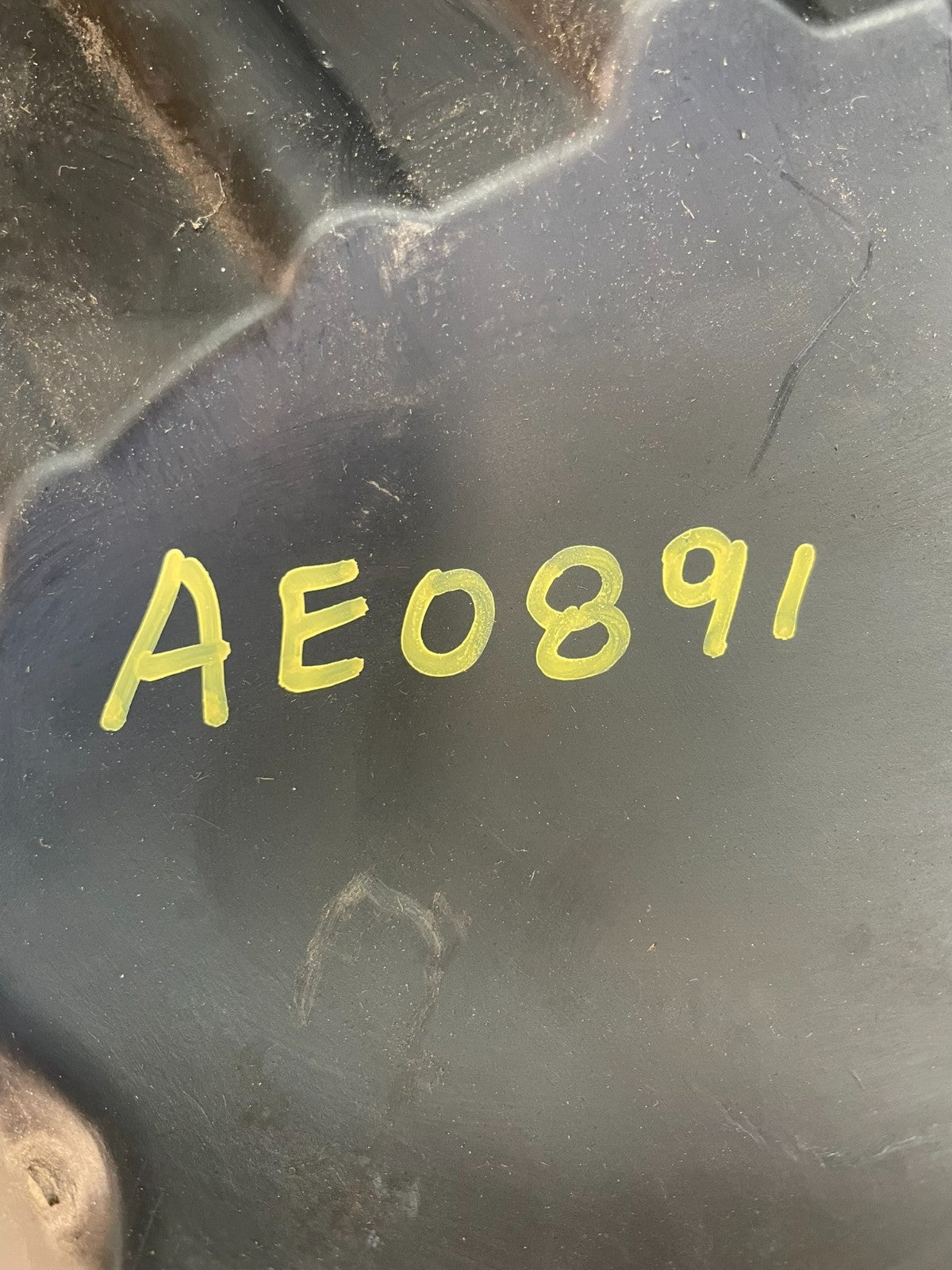 2010 to 2018 Mercedes-Benz Sprinter 2500 3.0L Air Cleaner Box ae0891 DG7