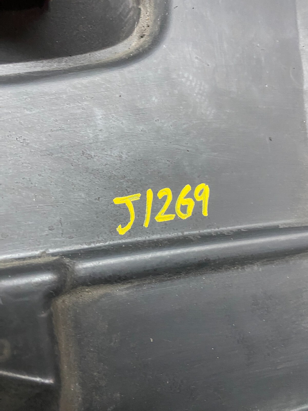 2005 to 2007 Honda Odyssey Black Engine Cover OEM j1269 DG9