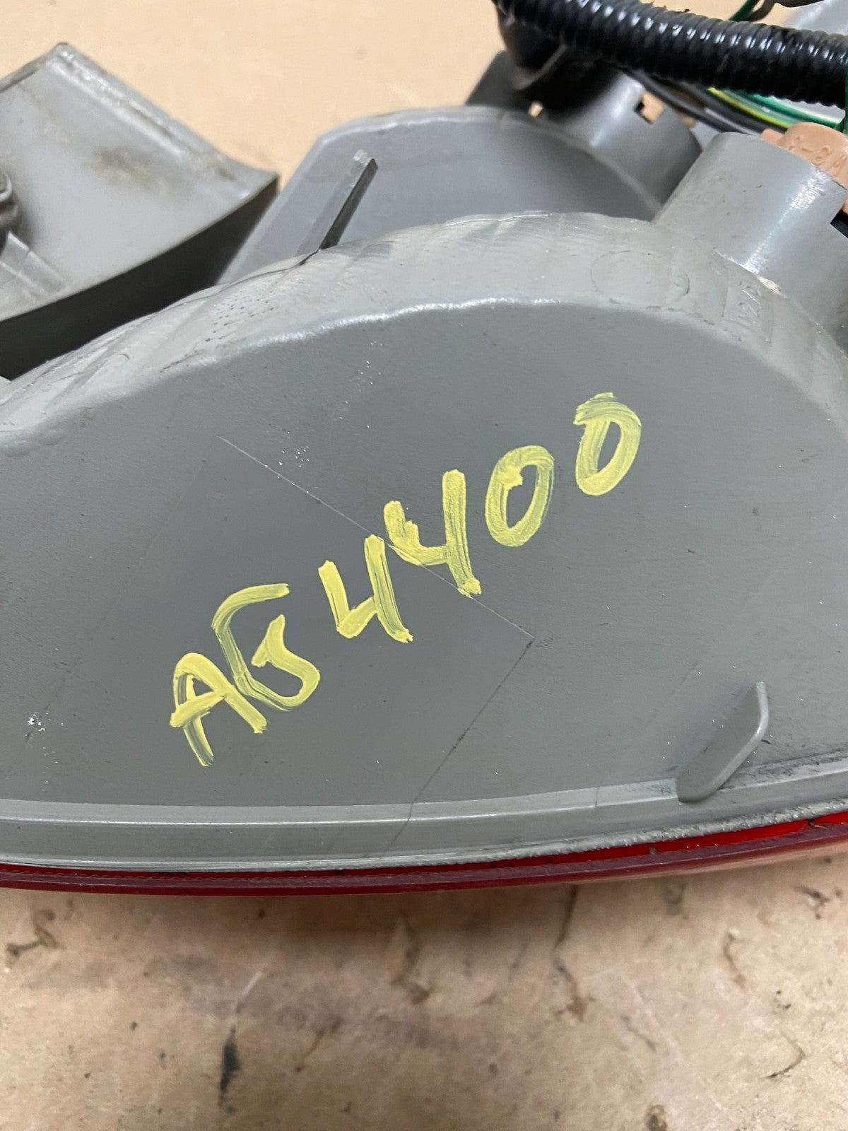 2008 to 2015 Nissan Rogue Right Passenger Side Tail Light AG44007