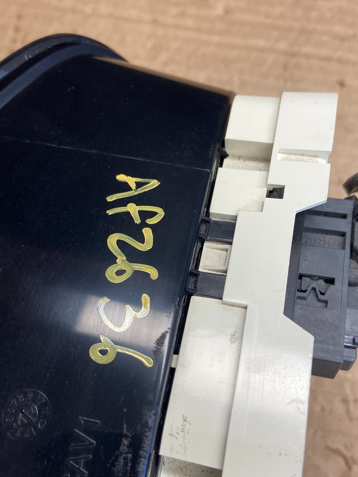 2012 to 2013 Ford Transit Connect Speedometer Gauge Cluster af2636 DG9