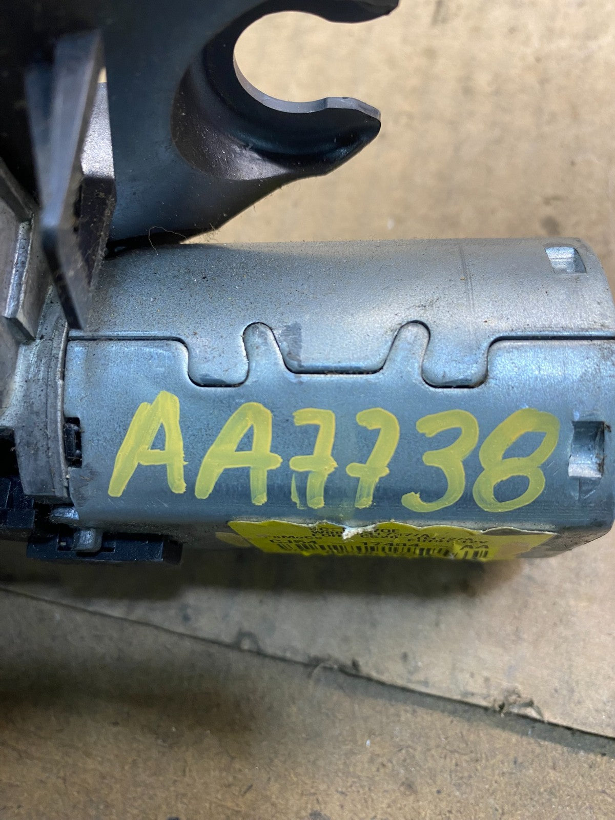 2013 to 2019 Ford Escape Rear Windshield Wiper Motor AA7738 DG7