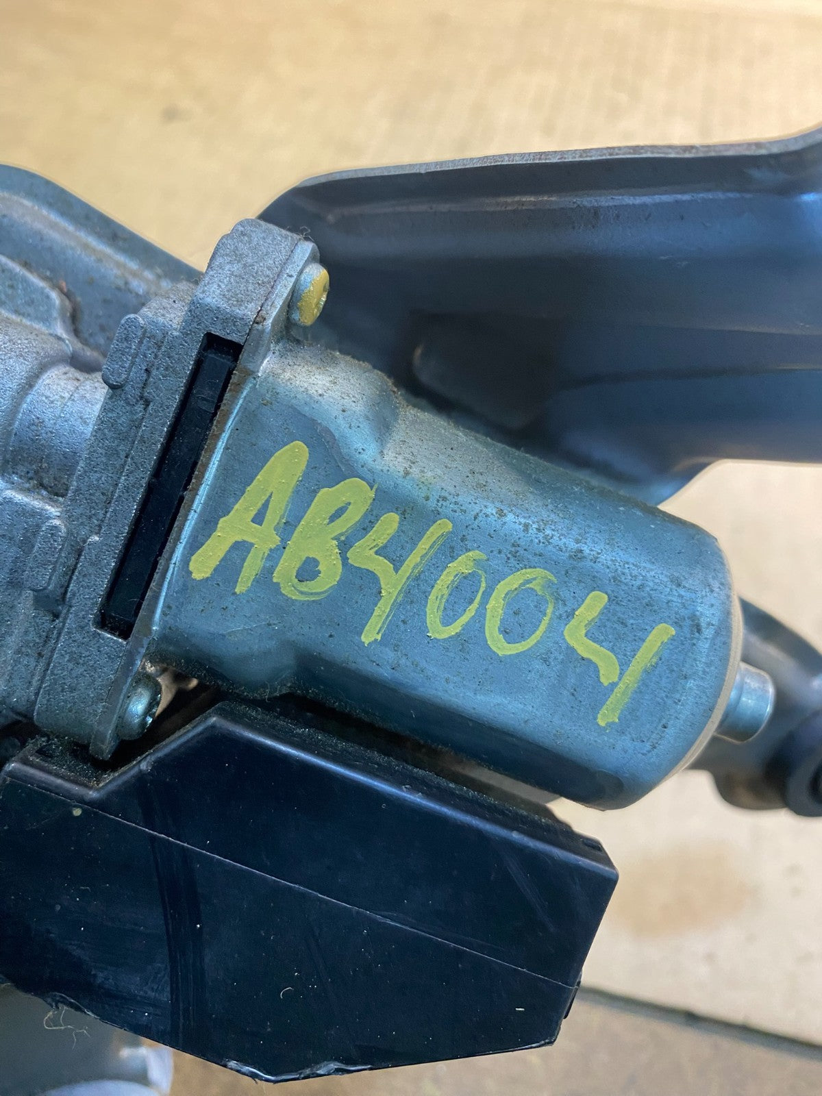 2008 to 2013 Toyota Highlander Rear Wiper Motor AB4004 DG7