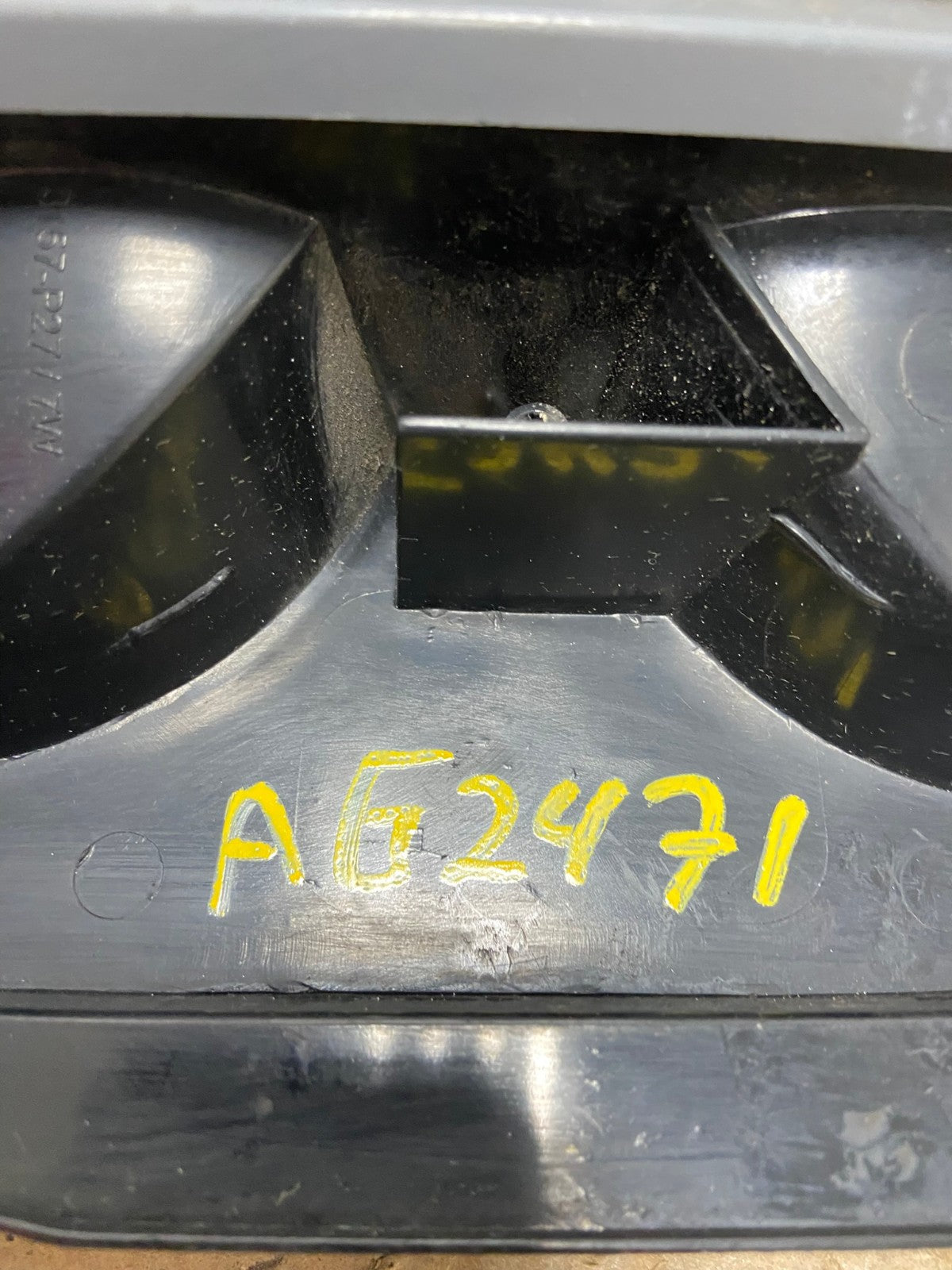 2005 2006 2007 Jeep Liberty Right Passenger Rh Side Tail Light AG2471 LK7