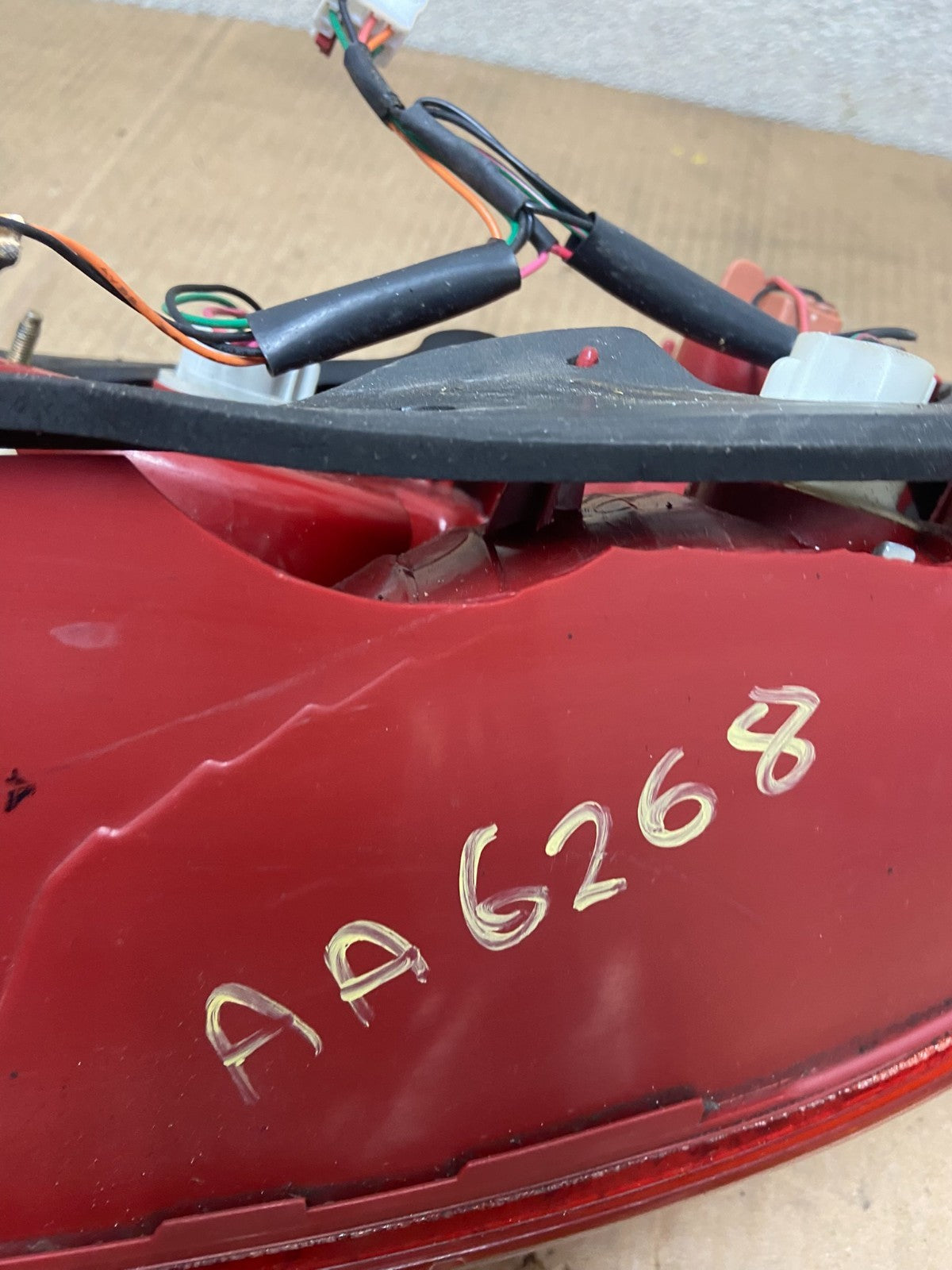 2002 to 2005 Hyundai Sonata Left Driver Lh Side Tail Light Oem AA6268 DW6