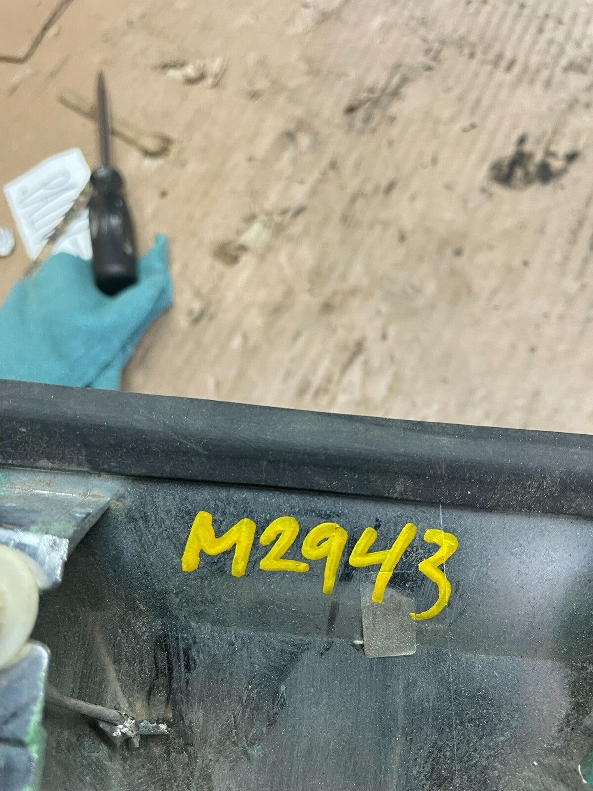 2011-2015 GMC Terrain Tailgate Liftgate Chrome Finish Molding Camera M2943 DG12