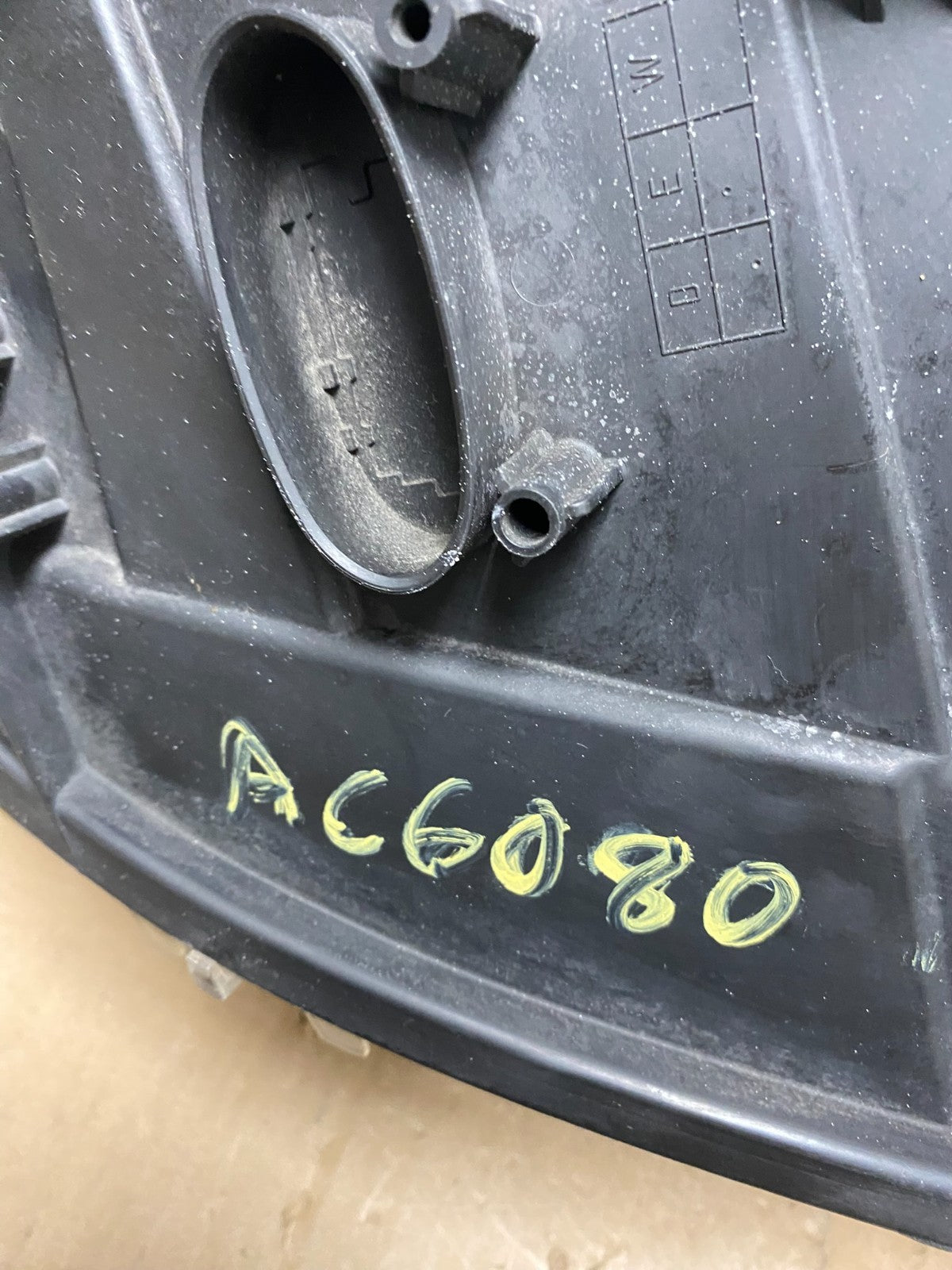 2007 to 2013 Mercedes Sprinter Headlight Left Driver Side Halogen AC6080 DW10