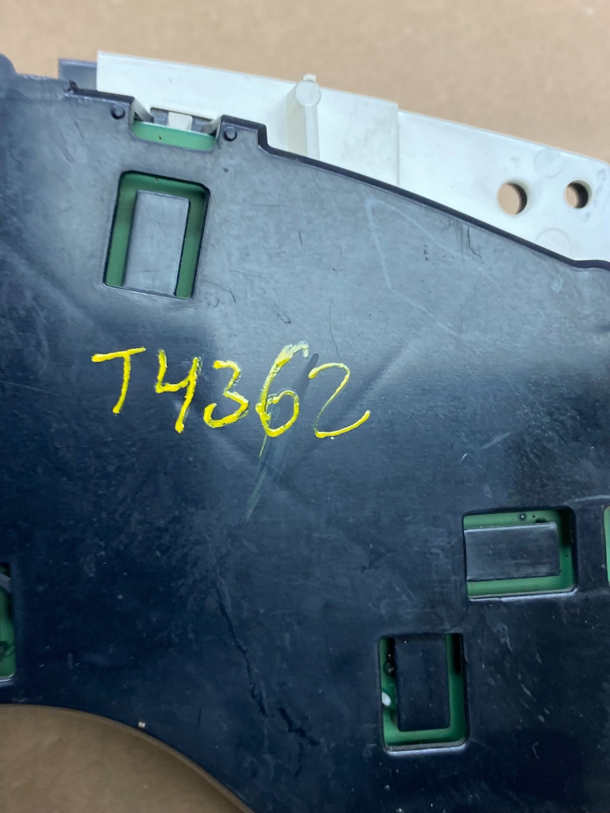 2004 to 2007 Chevrolet Express Speedometer Cluster Gauge T4362 PS6