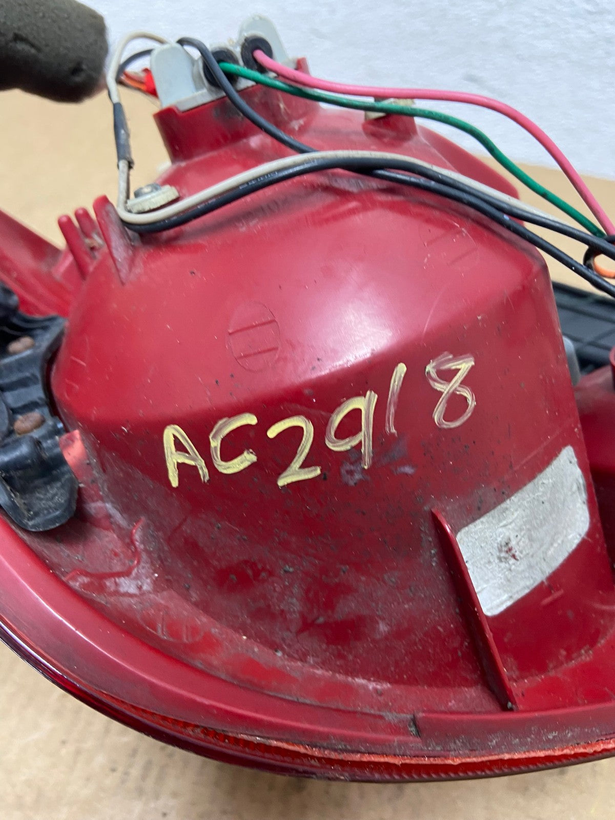 2003 to 2006 Hyundai Accent Hatchback Right Passenger Tail Light Oem AC2918 LK7