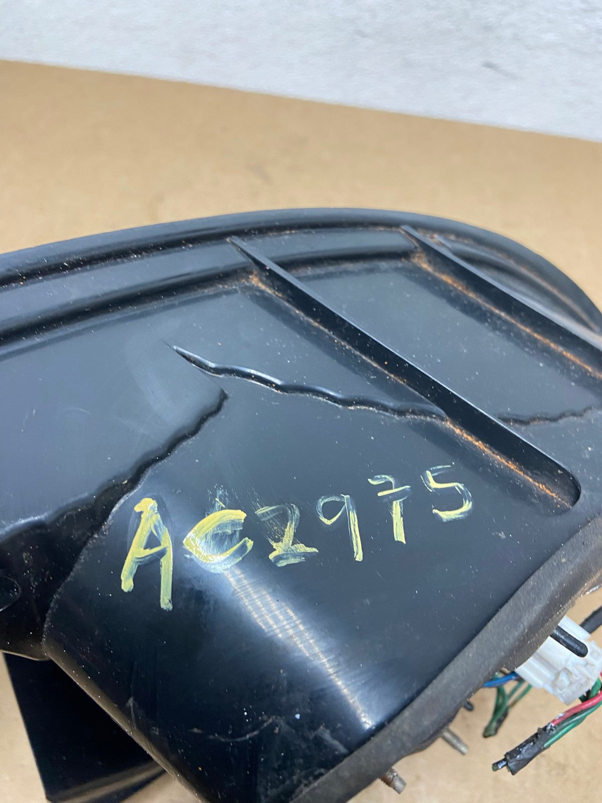 2000-2002 Hyundai Tiburon Right Passenger Rh Side Tail Light Oem AC2975 LK7