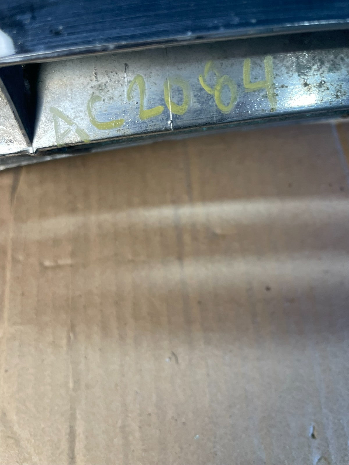 2000 to 2001 Lexus ES300 Front Grille Grill AC20844