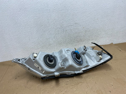 2000 to 2004 Toyota Avalon Halogen Left Driver LH Headlight AE9231 DW4