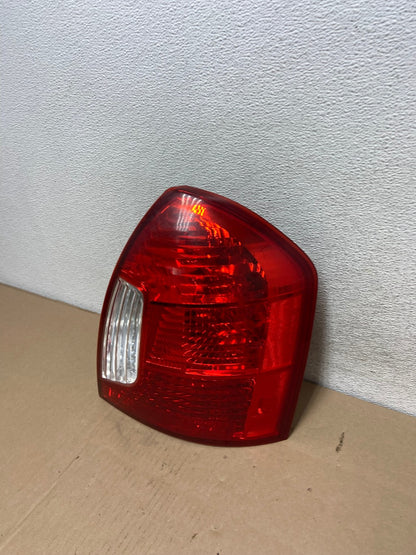 2006-2011 Hyundai Accent Sedan Right Passenger Side Rh Tail Light AG6636 LK1