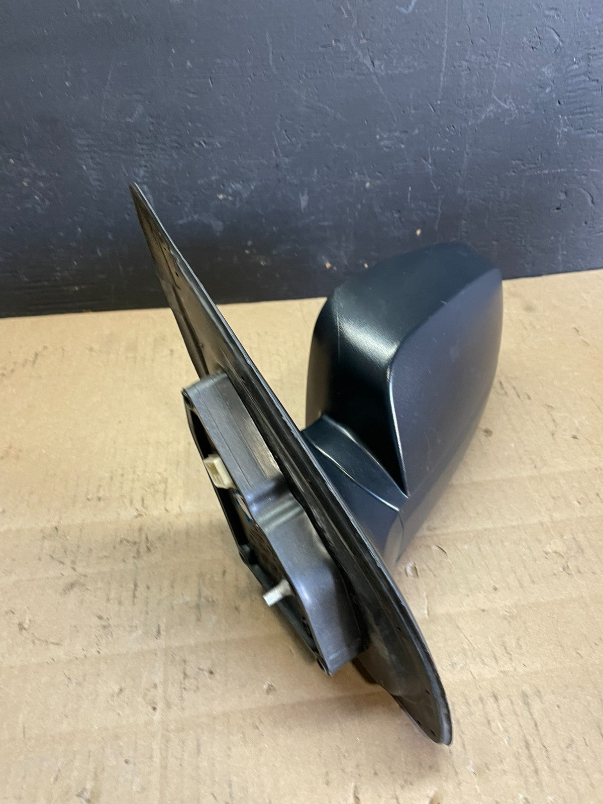 2003 to 2009 Kia Sorento Left Driver LH Door Mirror OEM AB7705 MS1
