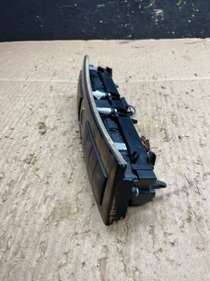 2005-2009 Mercedes W209 CLK350 CLK550 Door Lock ESP Hazard Control Y8131 DG2