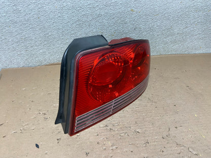2002 - 2005 Hyundai Sonata Right Passenger RH Side Tail Light OEM AB0254 LK2