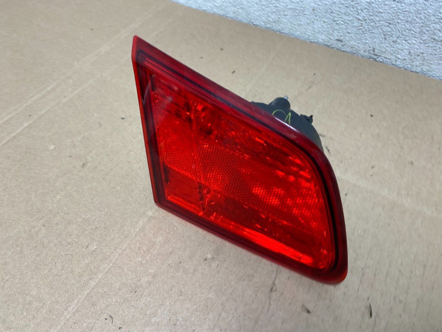 2010-2014 Subaru Legacy Left Driver Lh Side Tail Light Inner Oem J8407 DW1