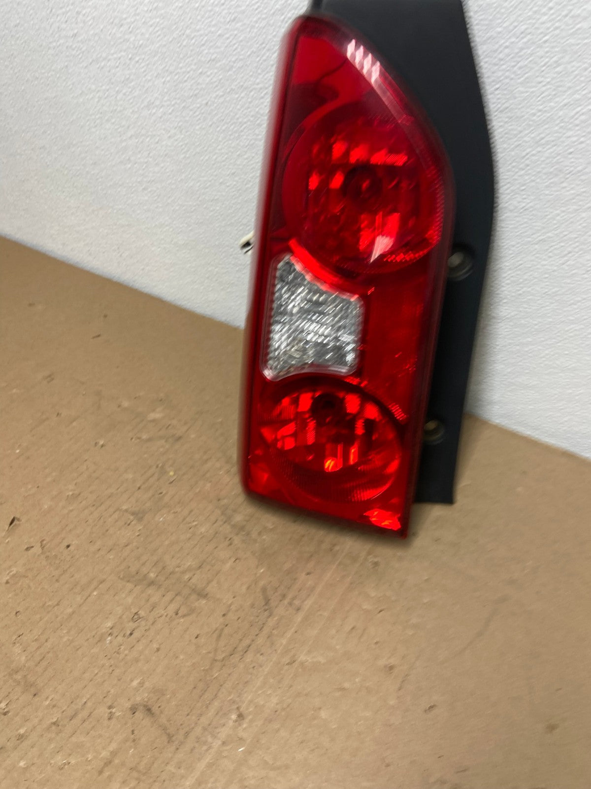 2005 to 2015 Nissan Xterra Tail light Left Driver Lh Side Oem AB6515 LK1