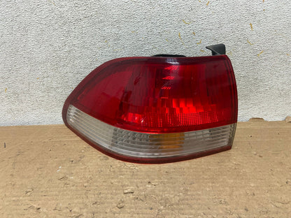 2001 to 2002 Honda Accord Sedan 4door Left Driver LH Tail Light AH9251 LK0