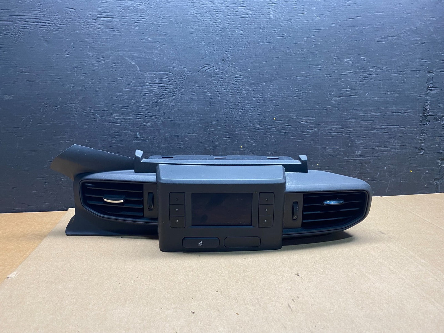 2020 to 2023 Ford  Explorer Console Radio Display Screen Air Vents G4101 DG1 Oem0