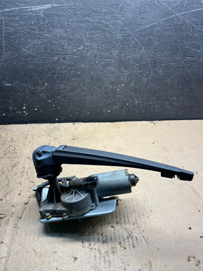 1999 to 2005 Saab 9-5 Wagon OEM Rear Windshield Wiper Motor W6839 DG3