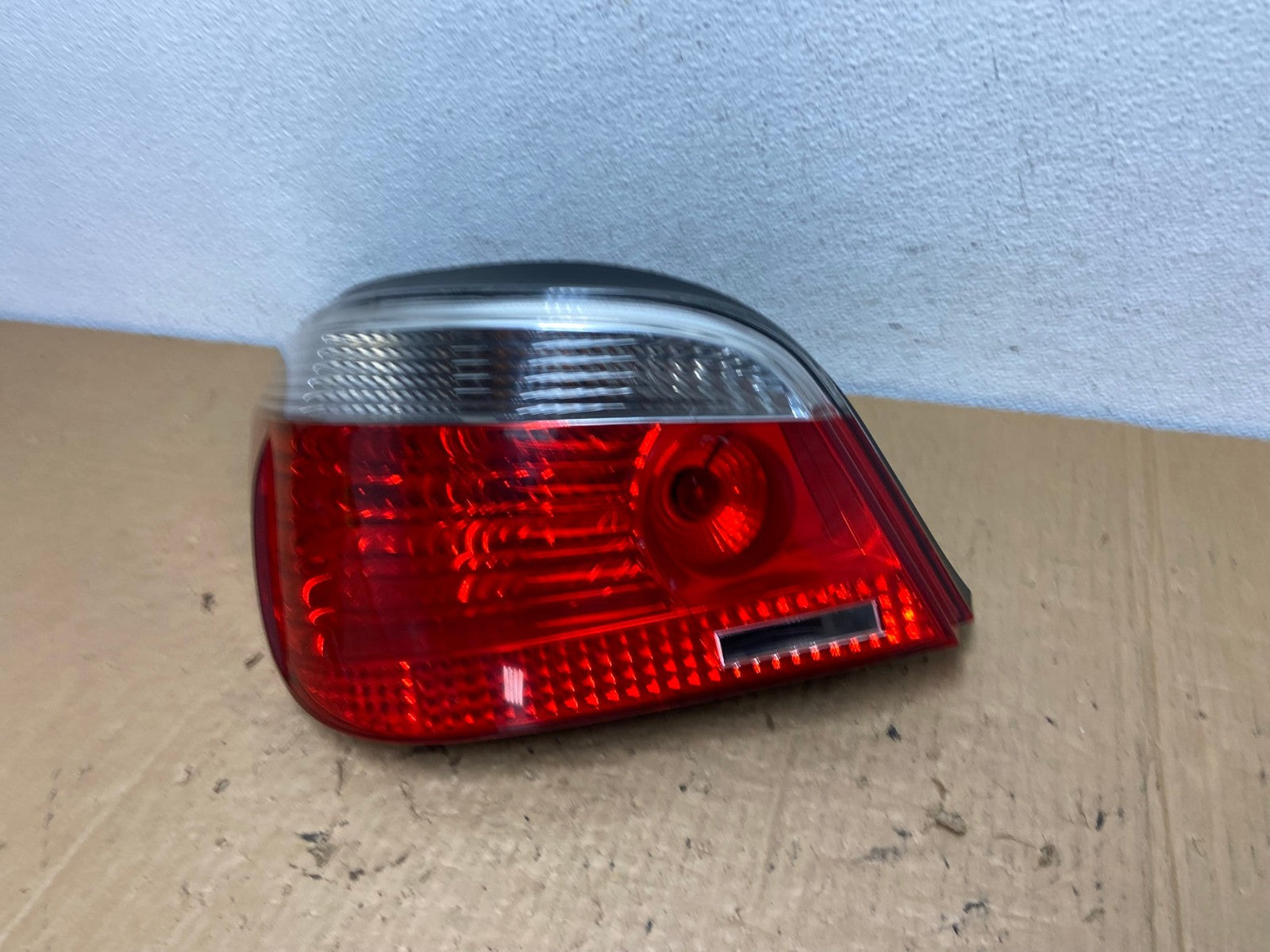 2004 - 2007 BMW 5 Series E60 Left Driver LH Side Tail Light AC8209 LK1