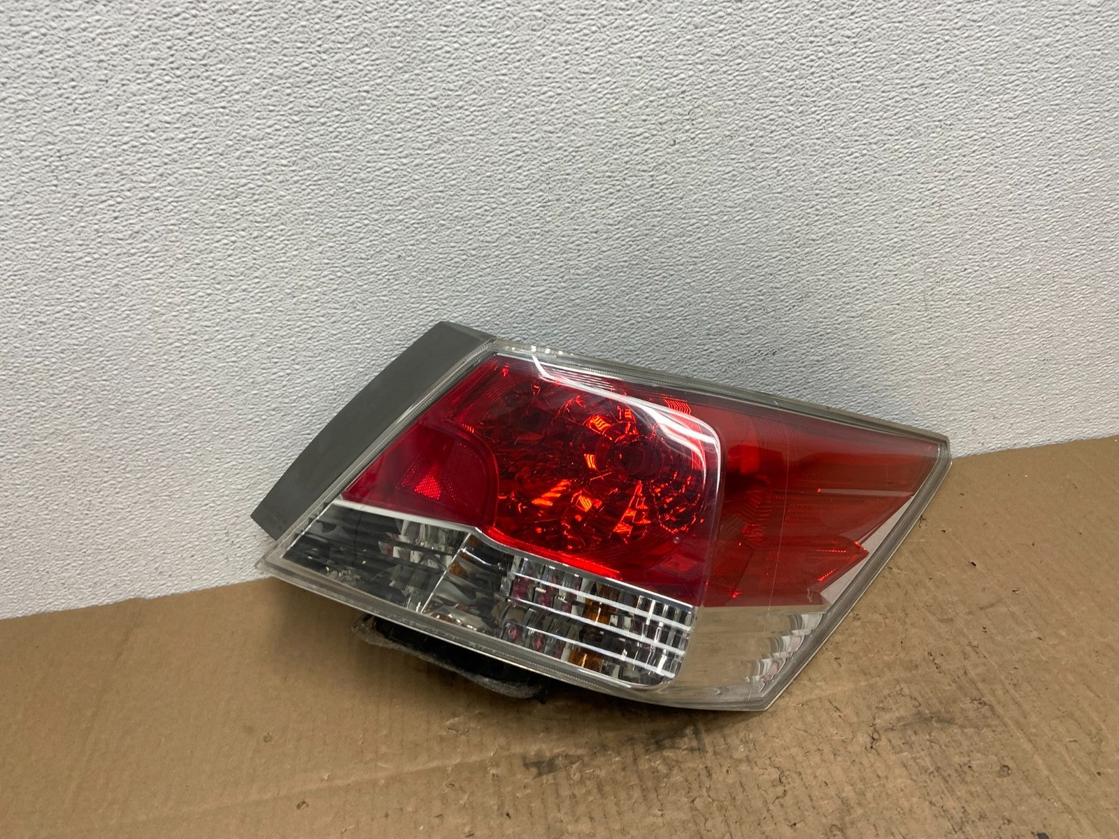 2008 to 2012 Honda Accord Sedan Tail light Right Passenger RH Side AB8483 DW0
