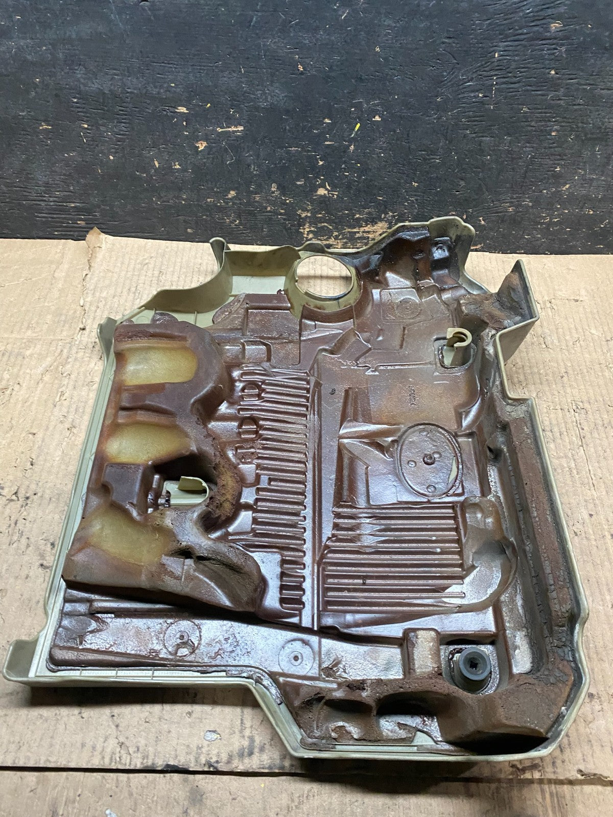 2008 to 2010 Toyota Highlander Toyota Rav4 Top Engine Cover Lid U6169 DG6