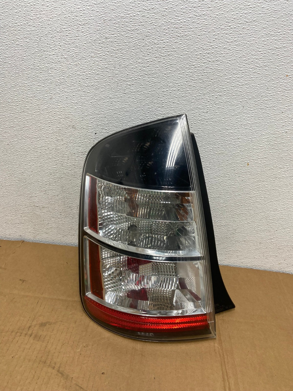 2004 2005 Toyota Prius Tail Light Left Driver Lh Side AC7492 LK0