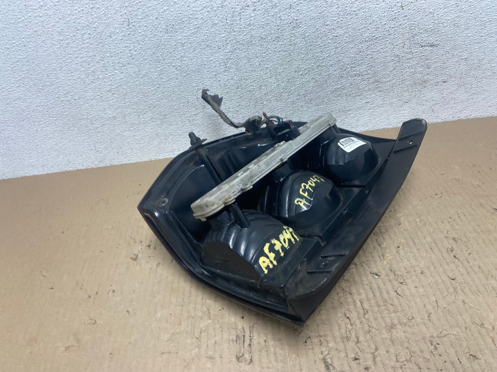 2002 to 2009 Chevrolet Trailblazer Right Passenger Rh Tail Light AF7047 LK5