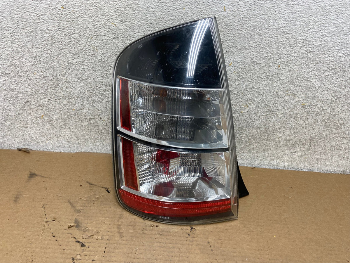 2004 2005 Toyota Prius Tail Light Left Driver Lh Side AH4324 LK0