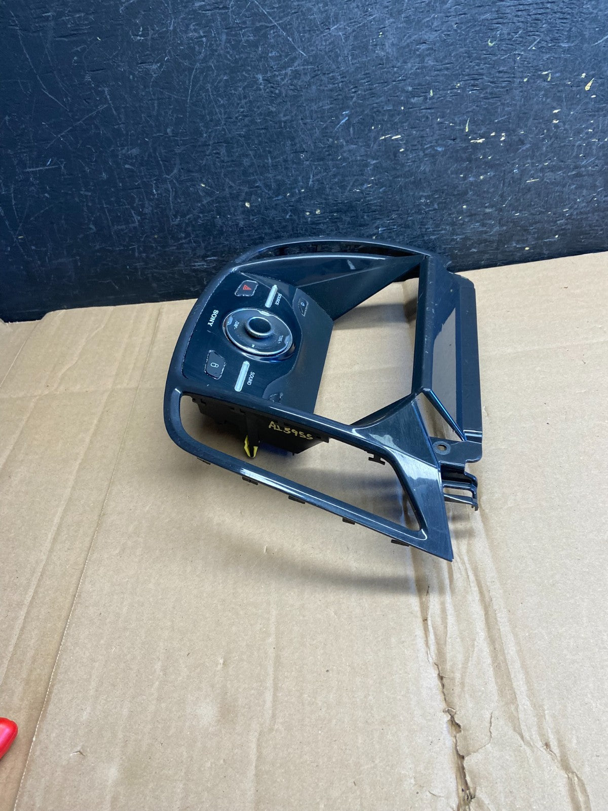 2013 2014 2015 2016 Ford C-Max Dash Radio Control Panel Bezel AI5955 DG2