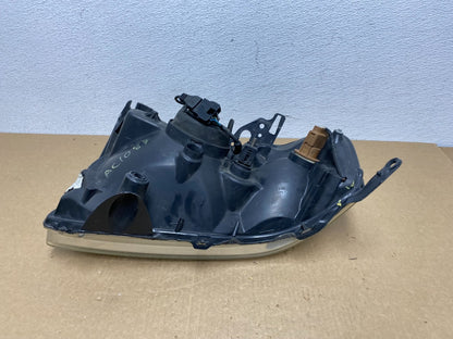 2005 - 2006 Mazda Tribute Right Passenger Rh Headlight Oem AC1087 DW9