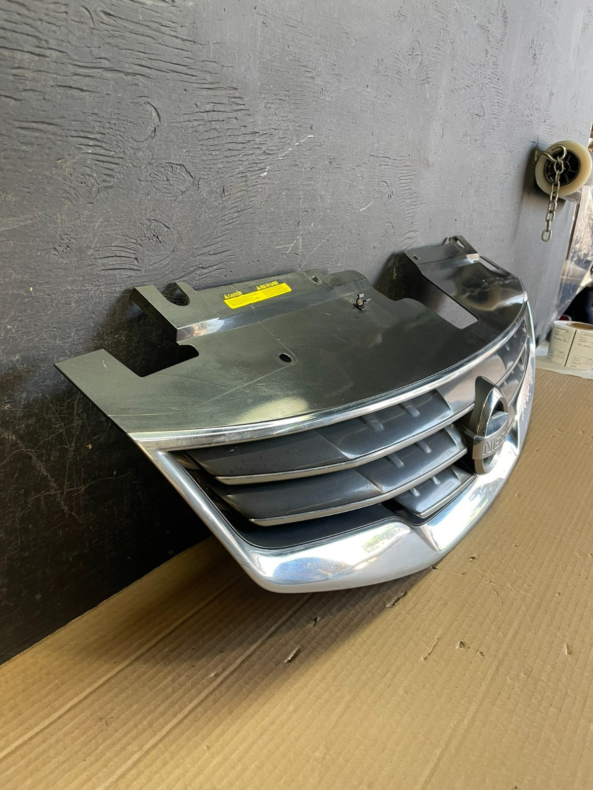 Sedan 2010 2011 2012 Nissan Altima Front Upper Grill Grille AE8679 DG2