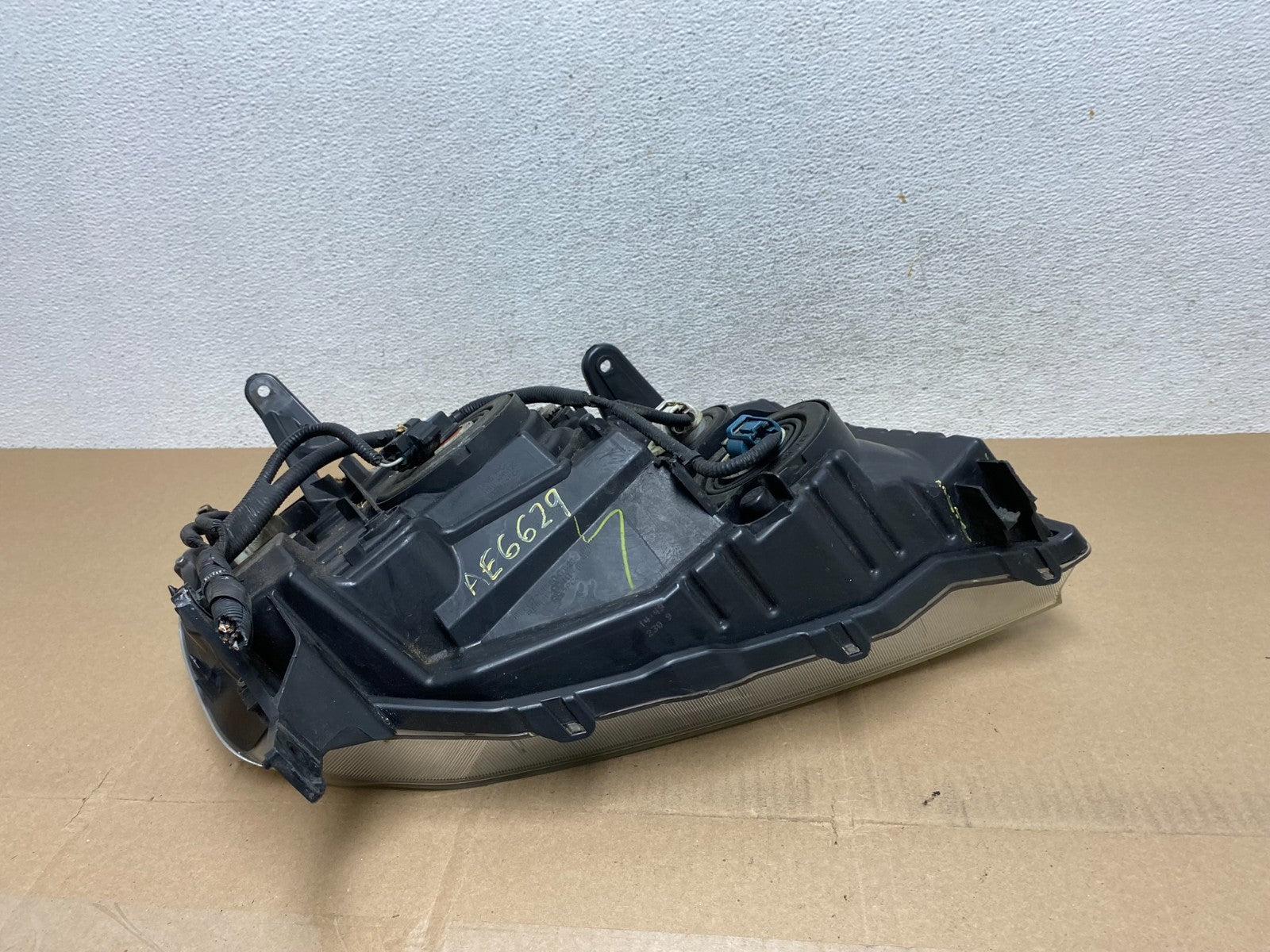 2009 2010 2011 Honda Pilot Left Driver LH Halogen Headlight AE6629 DW9