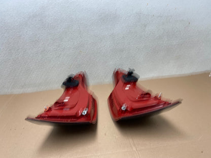 2010 - 2015 Audi Q7 Left+Right Side Tail Lights Oem X9182 DW11