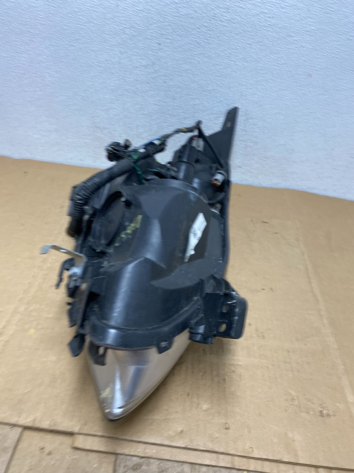Sedan 2010 2011 2012 Nissan Altima Left Driver Side Headlight AC8461 DW6