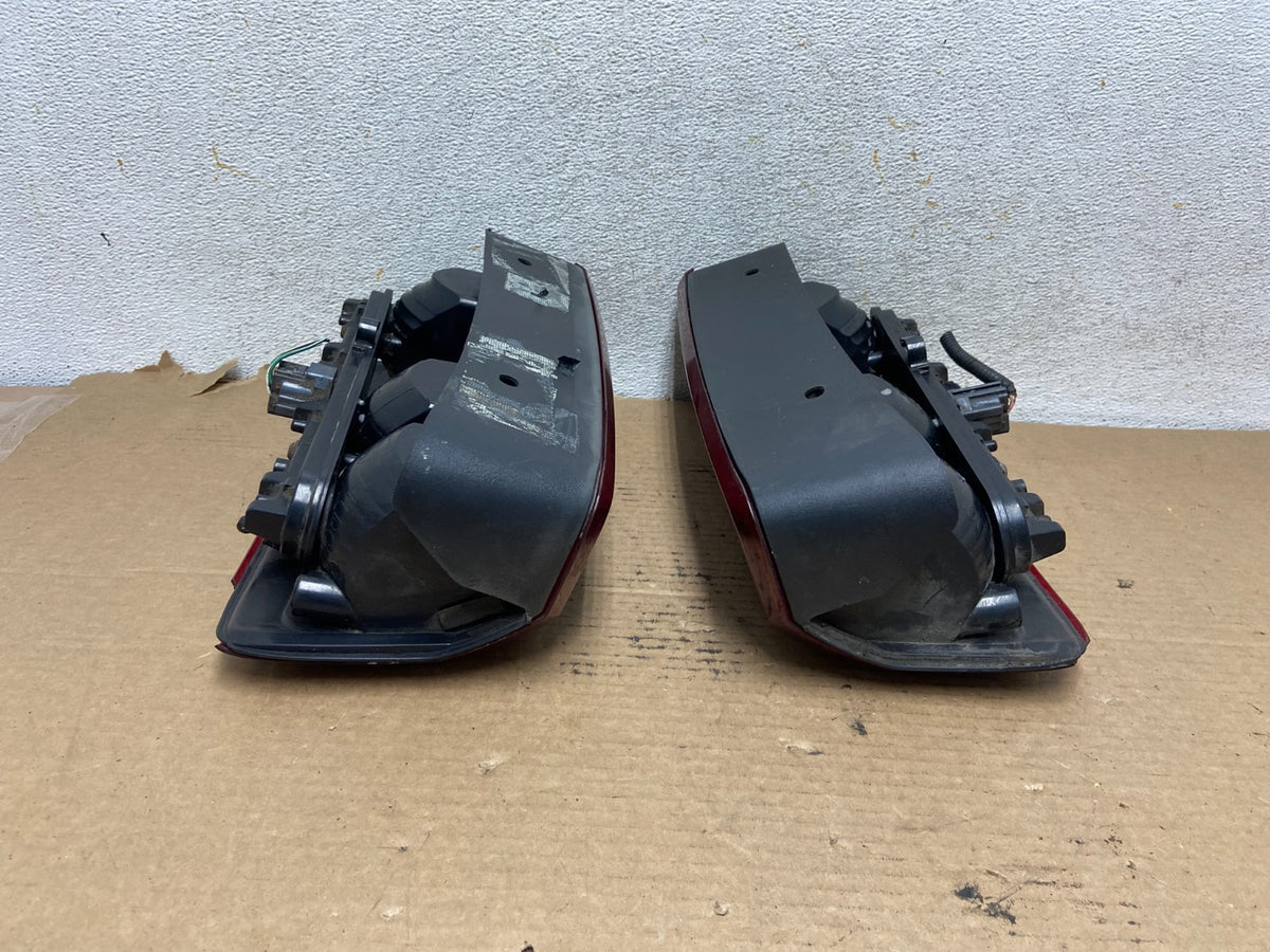 2007 - 2011 Dodge Nitro Left+Right Side Tail Lights AH4074 DW8