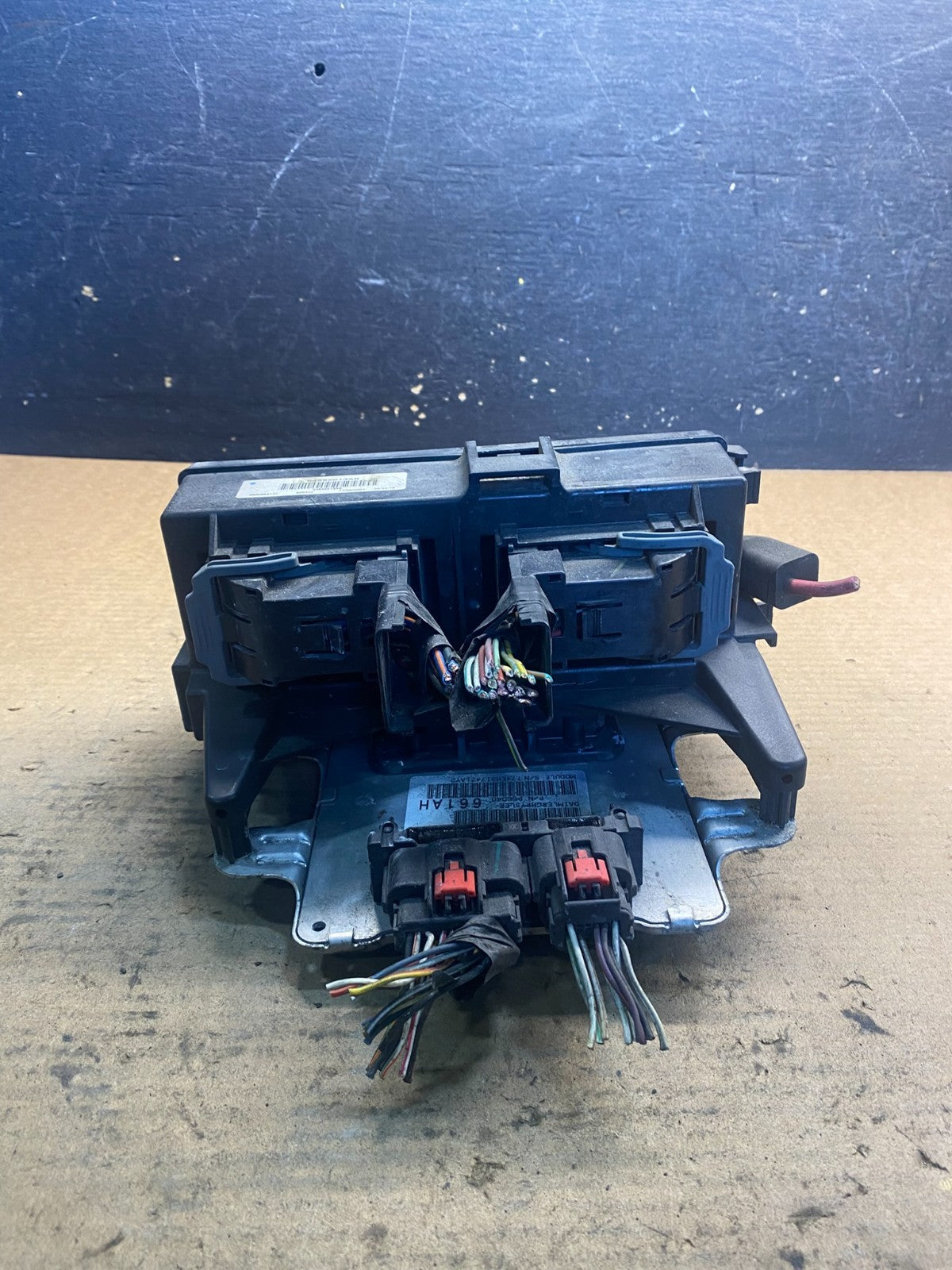 2004 2005 Dodge Durango Fusebox Fuse Box Relay Body BCM Module aa0783 DG1