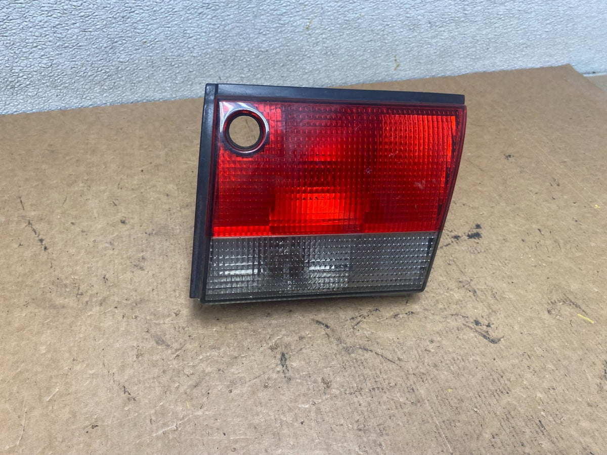 1994 to 1998 Saab 900 & Turbo Right Passenger RH Side Inner Tail Light S7406 DW0
