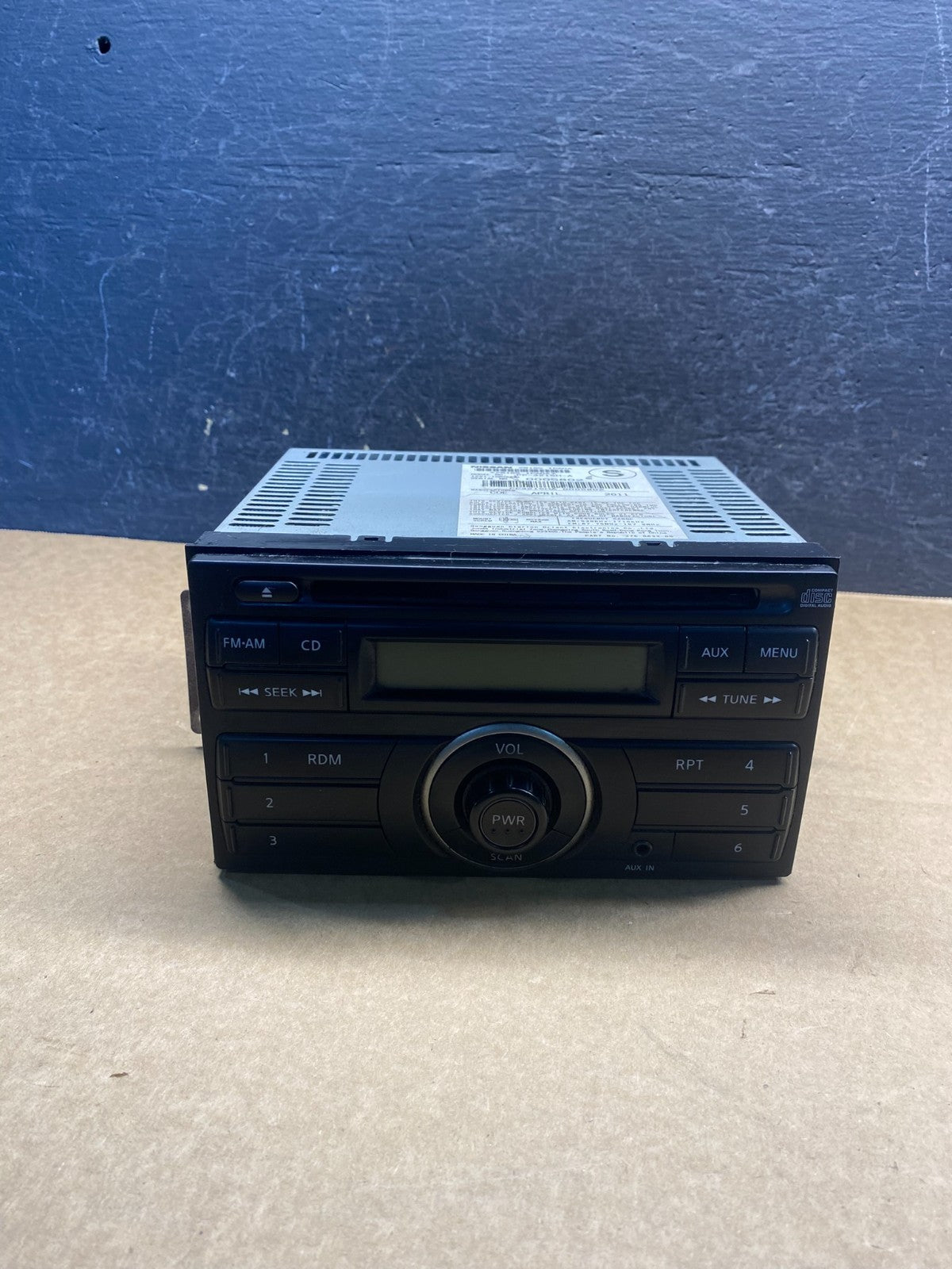 2012 to 2017 Nissan NV1500 NV2500 Radio AM FM CD Player Receiver AF4221 DW0