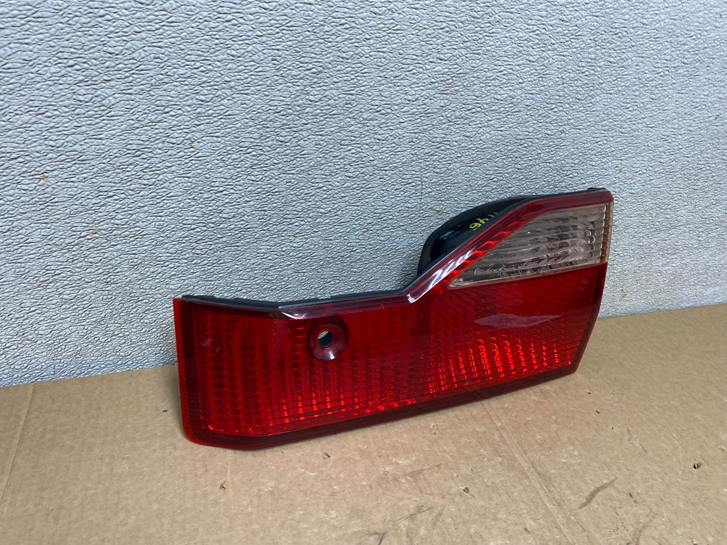 1998 to 2000 Honda Accord Right Passenger Side Inner Tail Light OEM V1146 DW2
