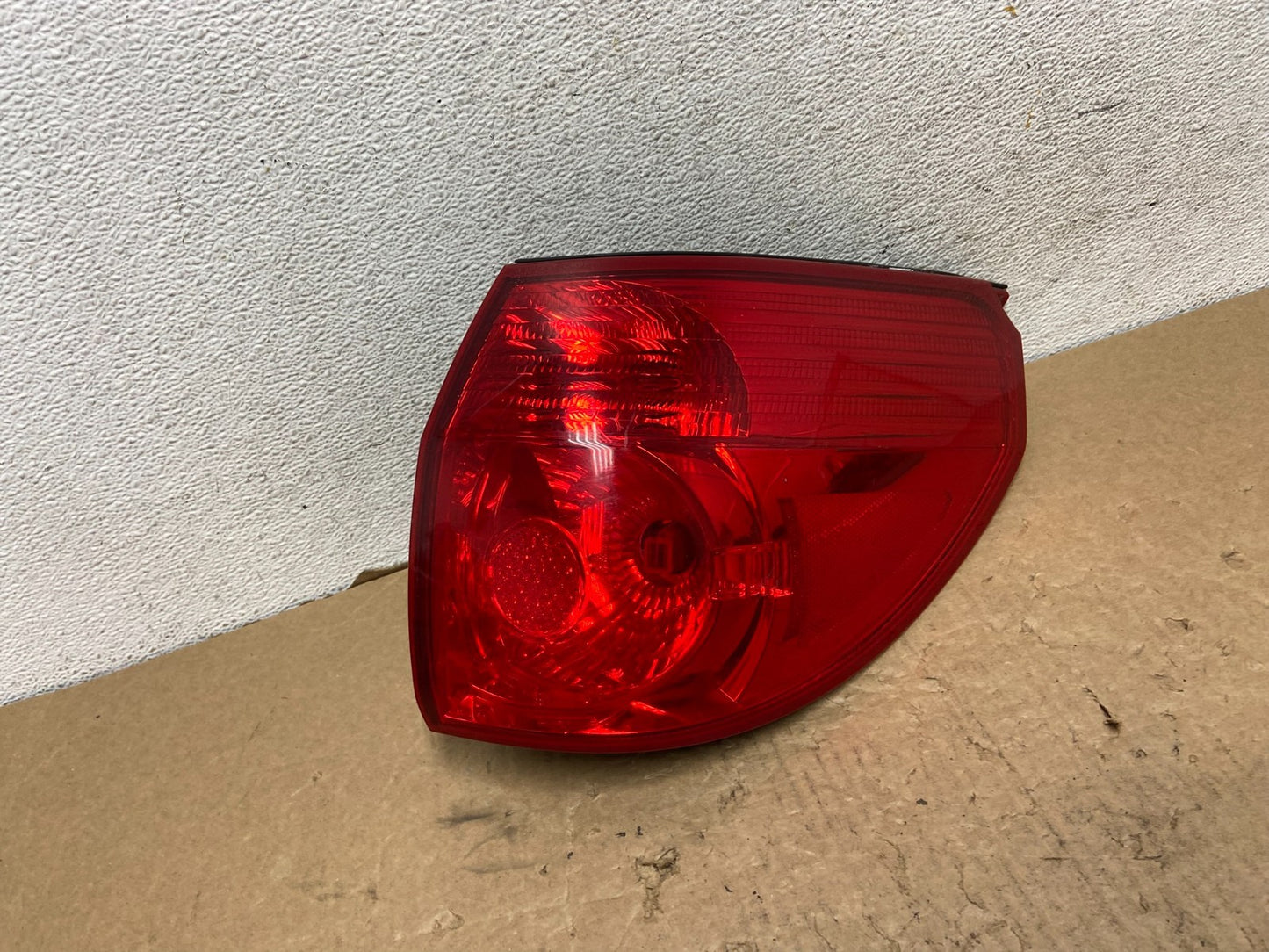 2006 - 2010 Toyota Sienna Right Passenger Side Tail Light AF8064 DW0