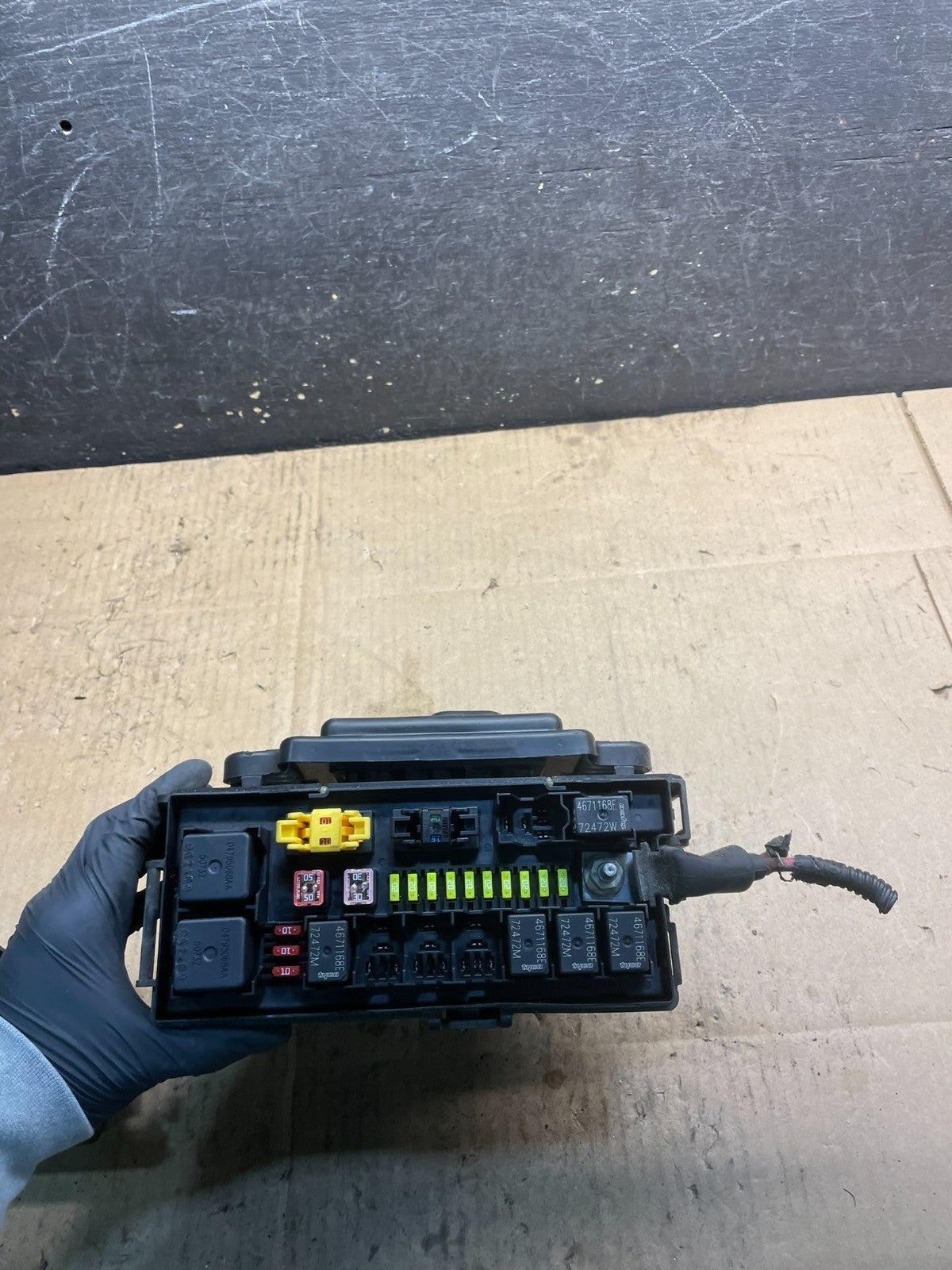 2005 Jeep Grand Cherokee BMC Body Module Power Fuse Box Relay W7174 DG5