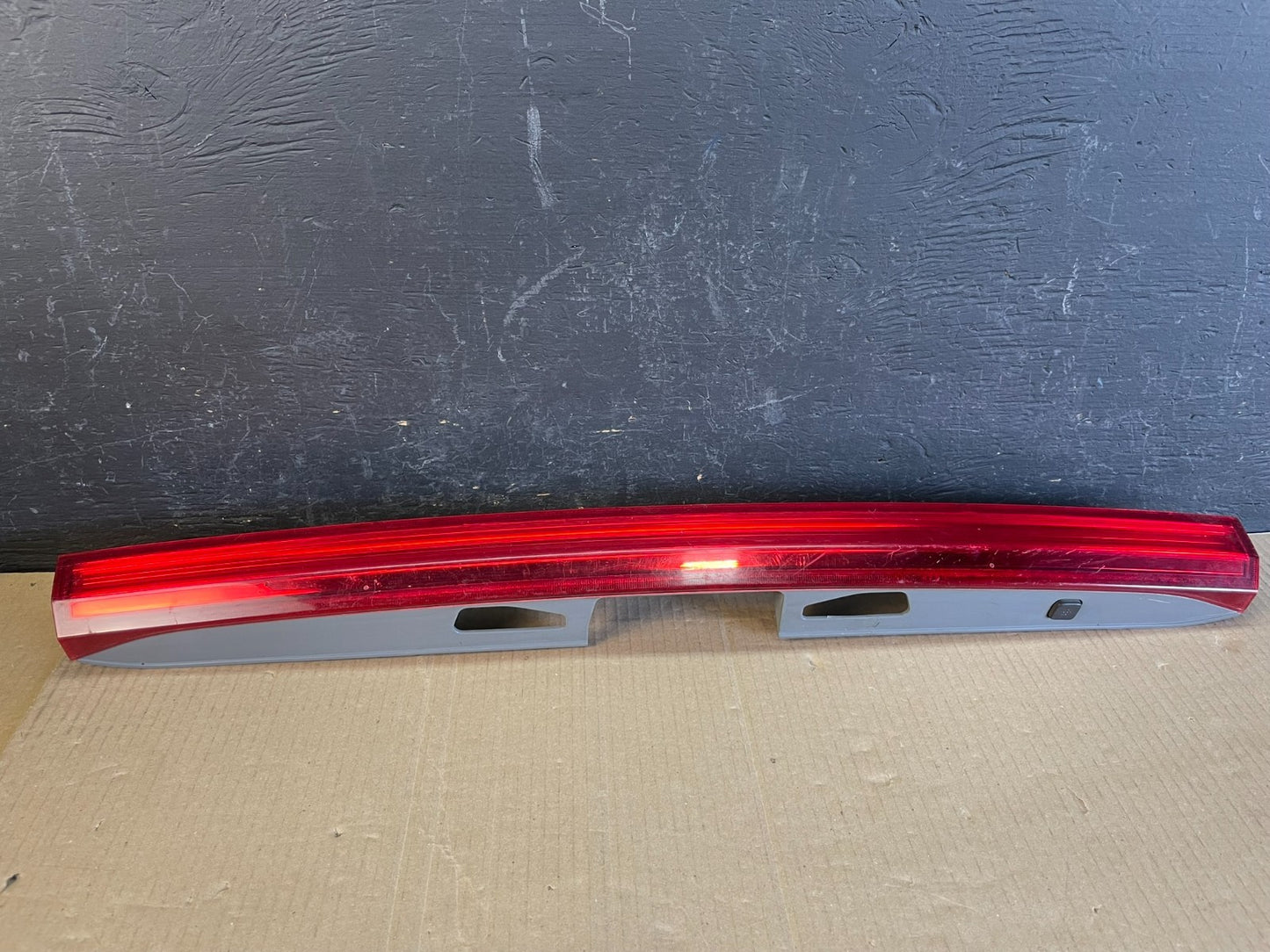 2013 to 2016 Honda Odyssey Rear Tail Gate Reflector AC20350