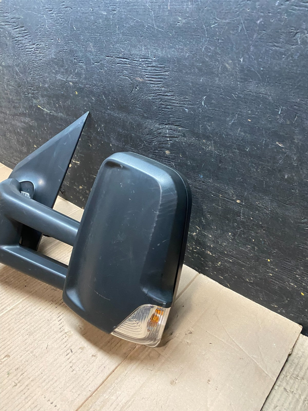 2007 to 2017 Freigtliner Sprinter Left Driver LH View Door Mirror V9761 DG1