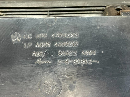 1990 Dodge Spirit Center Trunk Tail Light Lamp Lid Panel AE0804 DG4