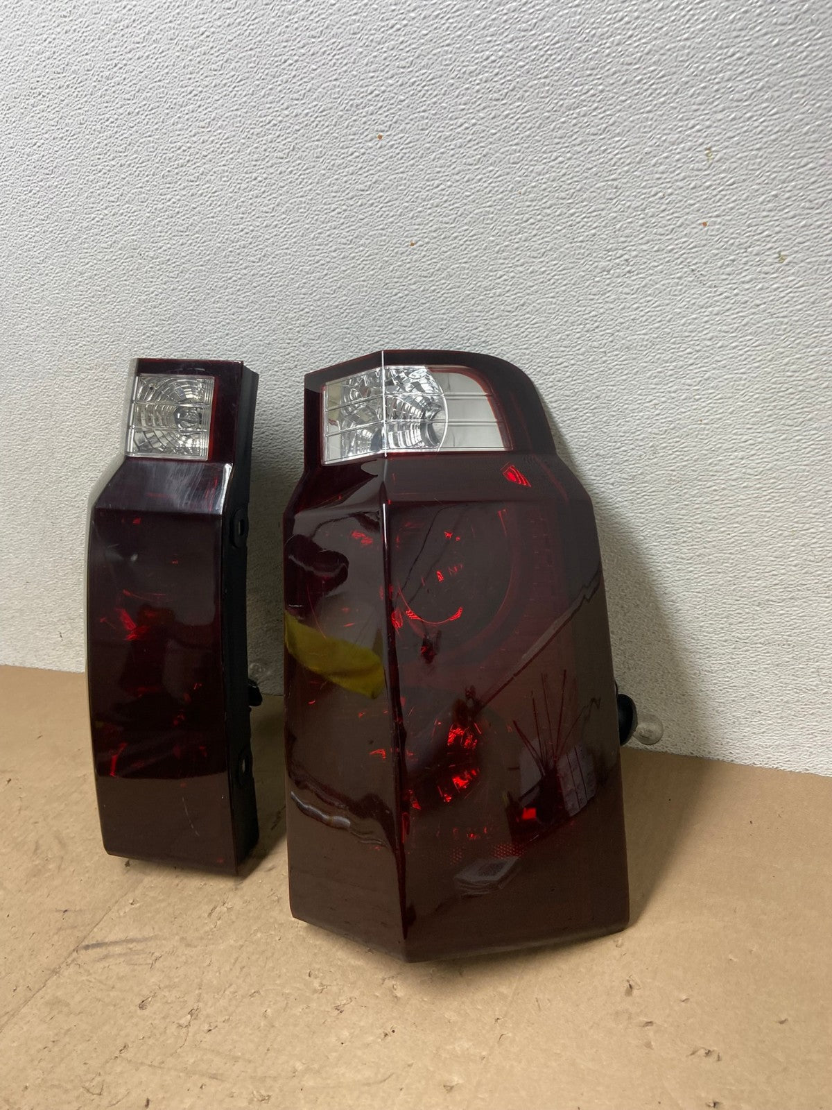 2006 to 2010 Jeep Commander Left+Right Side Tail Lights AG5321 LK1