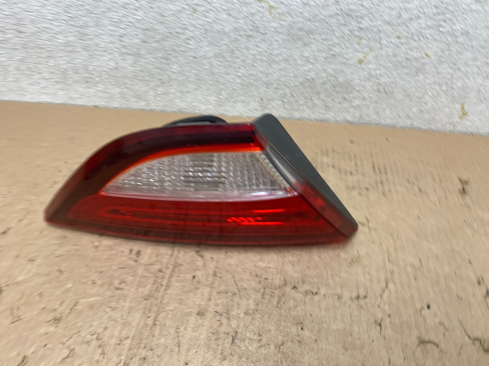 2015 to 2017 Chrysler 200 Sedan Left Driver Side Inner Tail Light Q2843 DW1